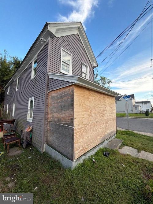526 Pine St, CAMBRIDGE, MD, 21613-2252 | Card Image