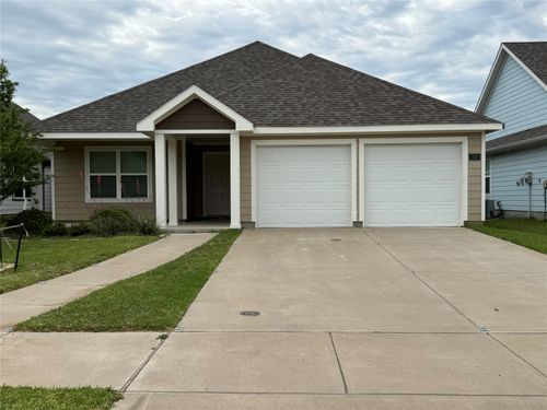 102 Rock Creek Ln, Terrell, TX, 75160-1232 | Card Image