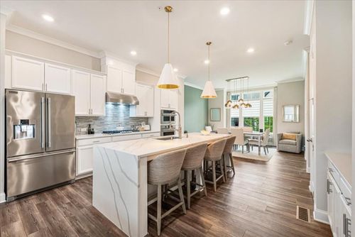 935 Catamaran Ct, Alpharetta, GA, 30005-6515 | Card Image