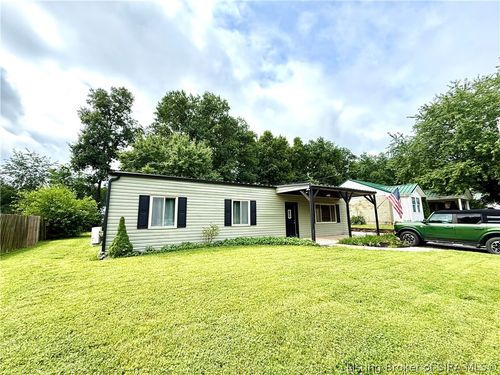322 Vest Rd, Henryville, IN, 47126-9718 | Card Image