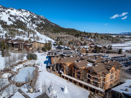 302-3285 W Village Dr, Teton Village, WY, 83025 | Card Image