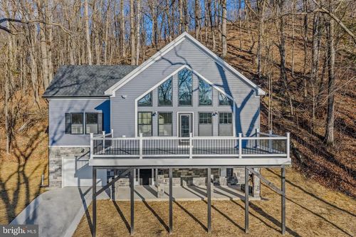 191 Shenandoah Ranch Rd, Harpers Ferry, WV, 25425-4453 | Card Image