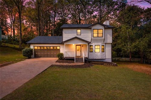 976 Walnut Dr, Lawrenceville, GA, 30044-2721 | Card Image