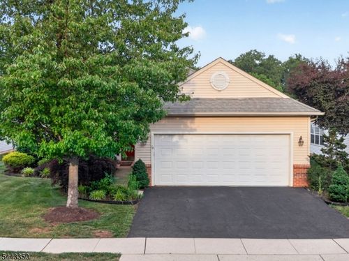14 Daulton Dr, Somerset, NJ, 08873-6046 | Card Image