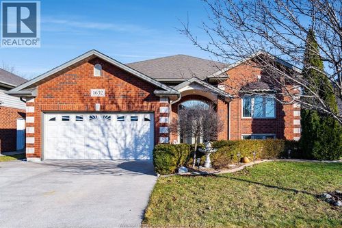 1632 Magnolia Ave, Windsor, ON, N8P1Z1 | Card Image