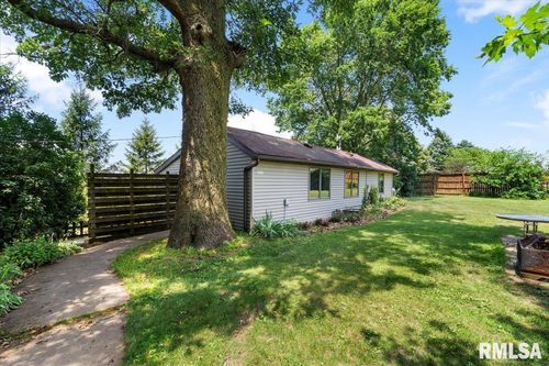 5460 Moline Rd, Erie, IL, 61250-9492 | Card Image