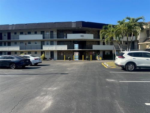 205-1530 Ne 191st St, Miami, FL, 33179-4134 | Card Image