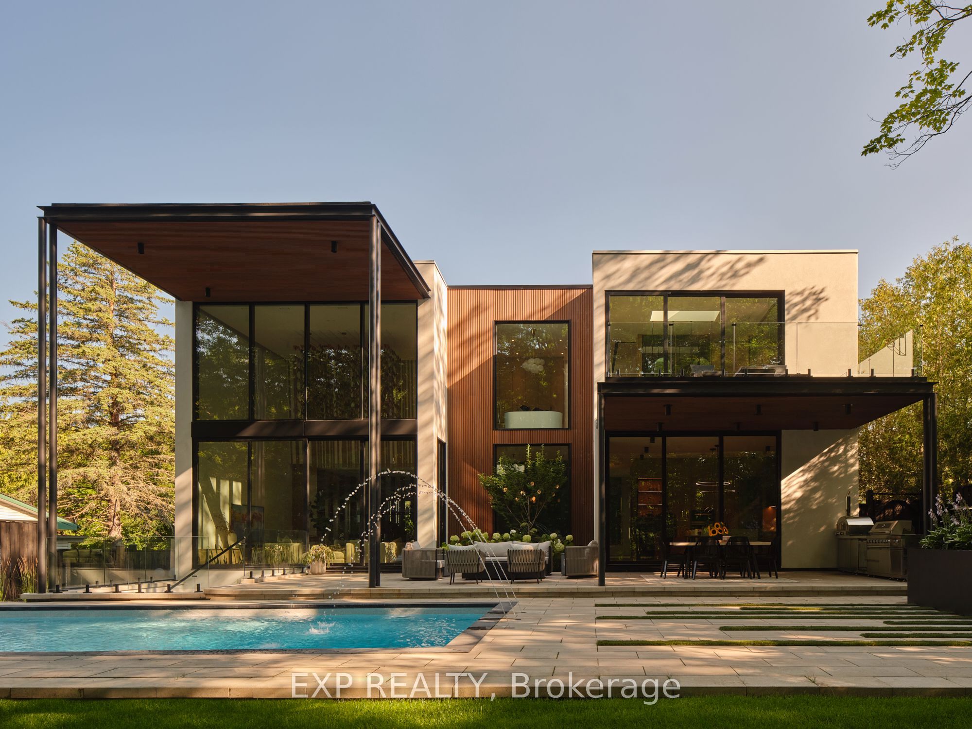 Residential in Richmond Hill 2