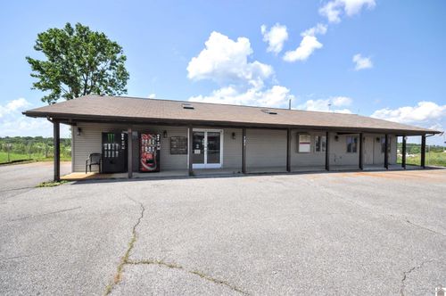 721 Complex Dr, Grand Rivers, KY, 42045-9106 | Card Image