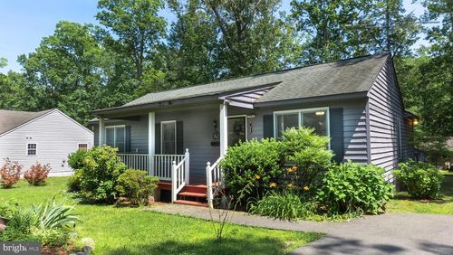 762 Canterbury Dr, Ruther Glen, VA, 22546-1047 | Card Image