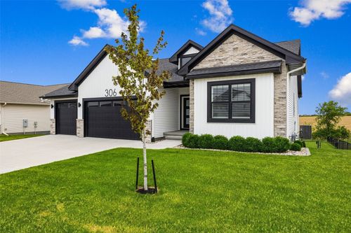 306 Dogwood Ln, Tiffin, IA, 52340-4776 | Card Image