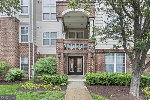 4301-3009 Nicosh Cir, FALLS CHURCH, VA, 22042-1240 | Card Image