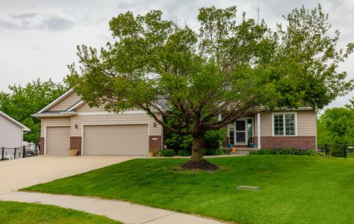 4209 127th Cir, Urbandale, IA, 50323-2358 | Card Image