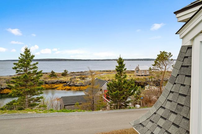 125 The Point Rd, Home with 2 bedrooms, 3 bathrooms and null parking in Blue Rocks NS | Image 35