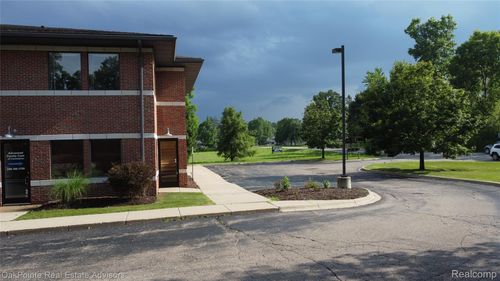 4123 Martin Rd, Commerce Township, MI, 48390-4151 | Card Image