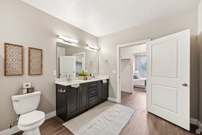 Attached walk-in closet | Image 15