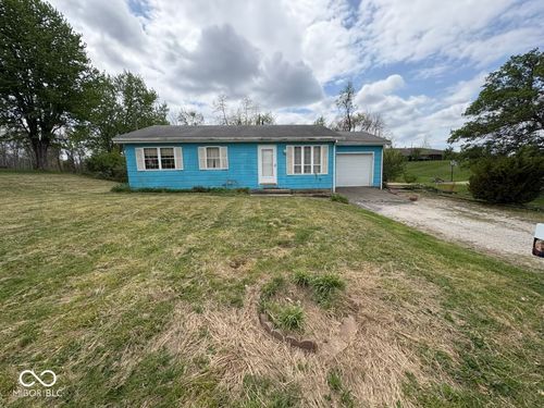 2305 W Beaumont Ln, Bloomington, IN, 47404-5204 | Card Image