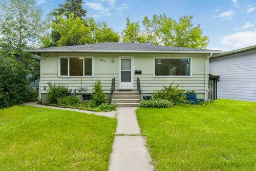 2216 19 St Sw, Calgary, AB, T2T4W9 | Card Image