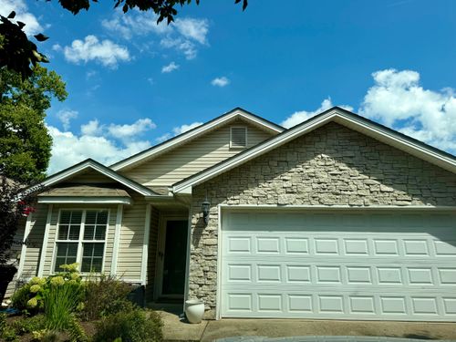 2773 Michelle Park, Lexington, KY, 40511-8642 | Card Image