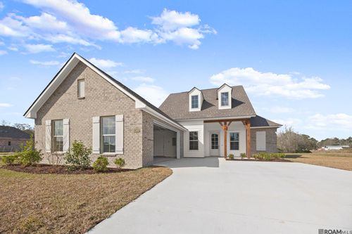 21563 Yellowfin Dr, Springfield, LA, 70462 | Card Image