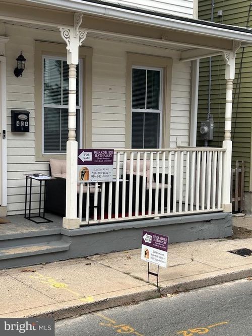 404 Lawrence St, BURLINGTON, NJ, 08016-1620 | Card Image
