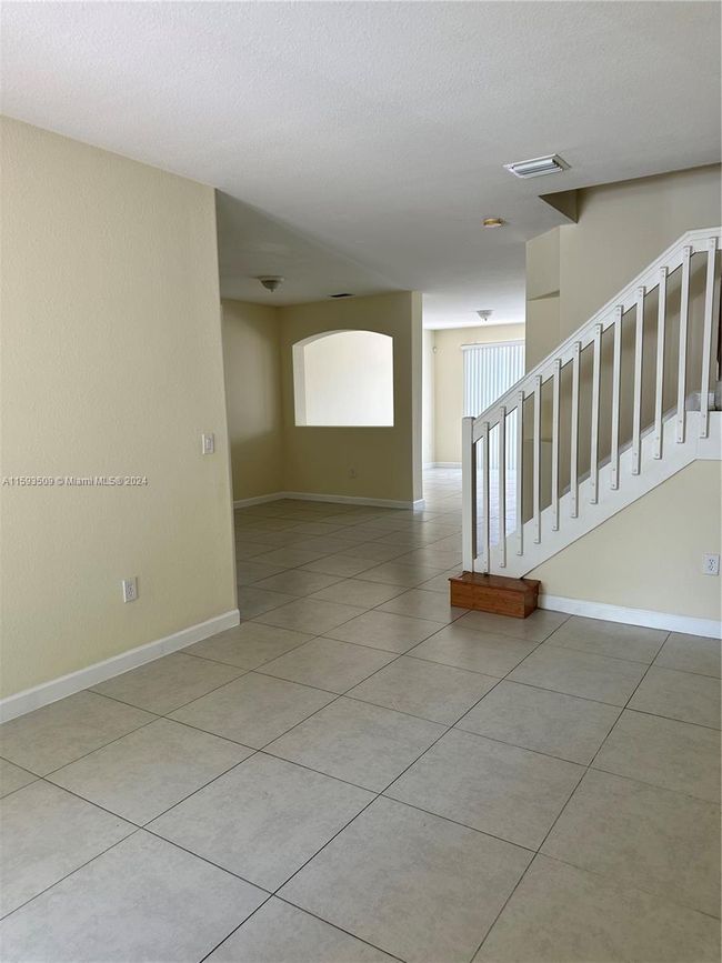 10967 - 10967 Nw 79th St, Townhouse with 4 bedrooms, 2 bathrooms and null parking in Doral FL | Image 16