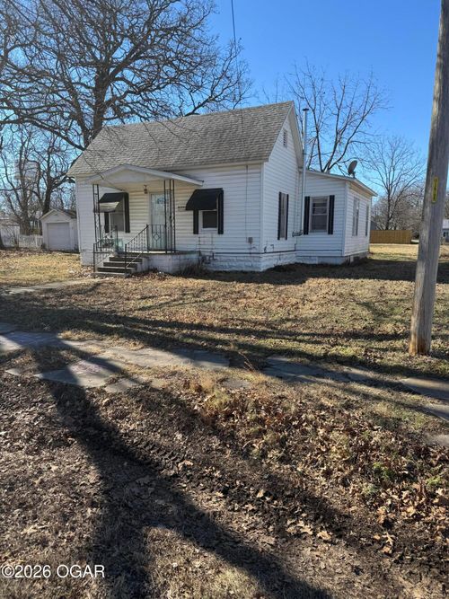 111 S 11th St, Sarcoxie, MO, 64862-9575 | Card Image