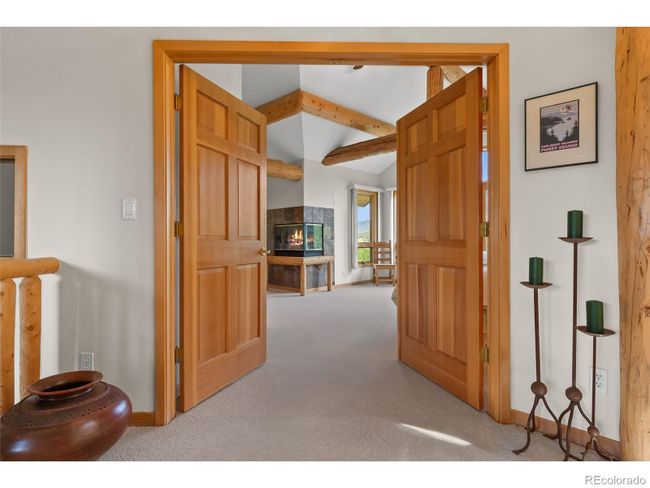 Upper level landing | Image 29