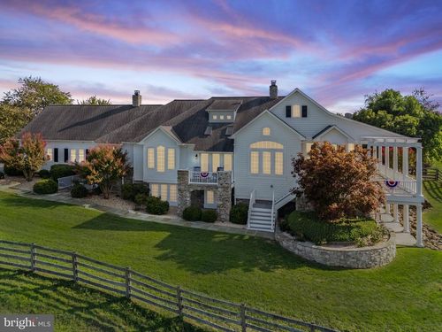 35047 Snickersville Tpke, ROUND HILL, VA, 20141-2050 | Card Image