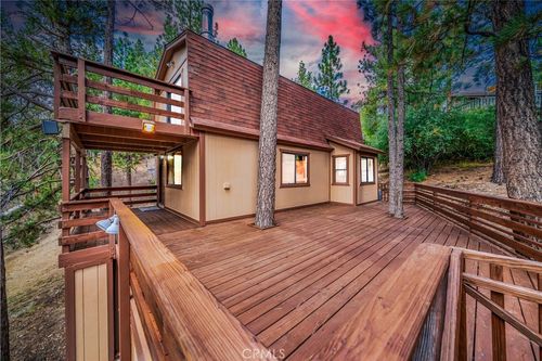 42704 Alta Vista Ave, Big Bear Lake, CA, 92315-9595 | Card Image