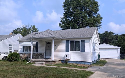 35054 Glen St, Westland, MI, 48186-4352 | Card Image