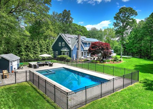 10 Grove Hill Rd, Woodbridge, CT, 06525-1431 | Card Image