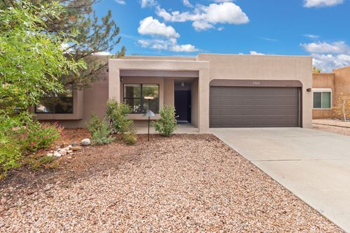 7563 Kachina Loop, Santa Fe, NM, 87507-4041 | Card Image
