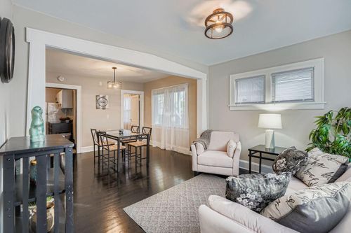 3246 Washburn Ave N, Minneapolis, MN, 55412-2222 | Card Image