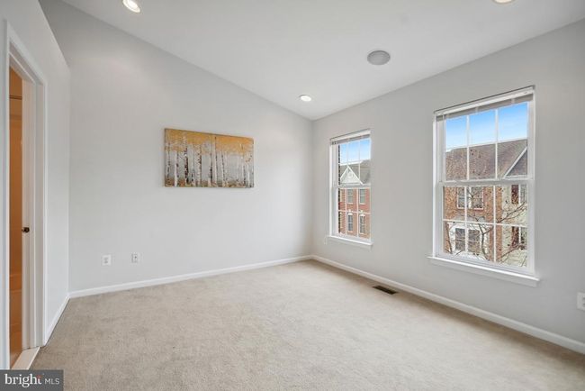 42812 Smallwood Ter, Townhouse with 3 bedrooms, 4 bathrooms and null parking in CHANTILLY VA | Image 27