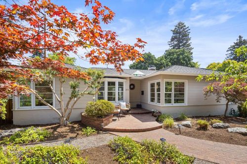 1711 Guinda St, Palo Alto, CA, 94303-2947 | Card Image