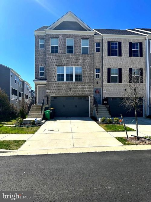 8911 Beckett St, UPPER MARLBORO, MD, 20774-2692 | Card Image