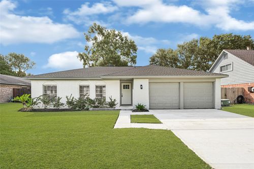 10518 Sagetree Dr, Houston, TX, 77089-3323 | Card Image