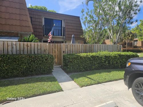 190 Charter Way, West Palm Beach, FL, 33407-6635 | Card Image