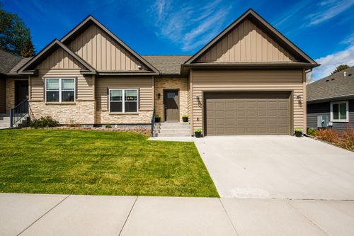 2041 Skyview West Dr, Sheridan, WY, 82801-6000 | Card Image