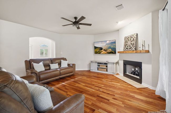29743 No Le Hace Dr, House other with 4 bedrooms, 4 bathrooms and null parking in Fair Oaks Ranch TX | Image 14