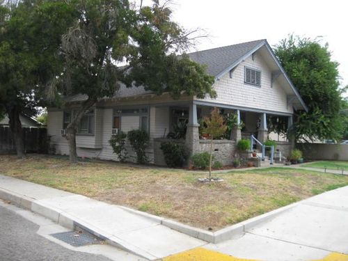 401 Mitchell Ave, Turlock, CA, 95380-4041 | Card Image