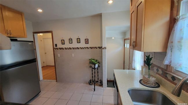 34 Evergreen Ln, House other with 4 bedrooms, 1 bathrooms and null parking in New Hyde Park NY | Image 12