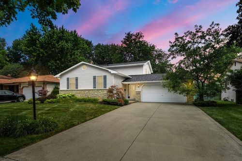 1944 Faymeadow Ave, Columbus, OH, 43229-2106 | Card Image