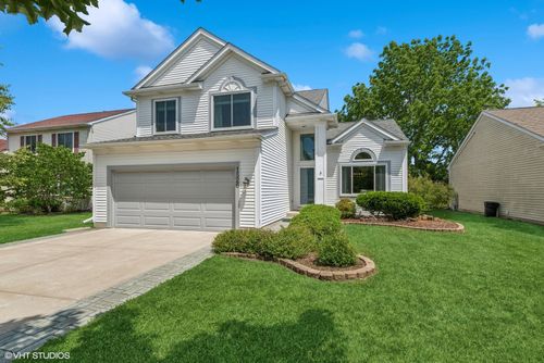 1526 Oxford Cir, Grayslake, IL, 60030-7935 | Card Image
