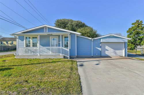 5828 Avenue T, Galveston, TX, 77551-5430 | Card Image
