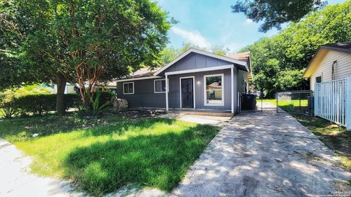 527 Valley Park Dr, San Antonio, TX, 78227-1242 | Card Image