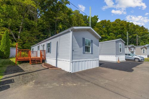 trlr-19-26 N Main St, Branford, CT, 06405-3033 | Card Image