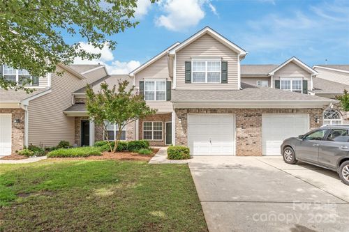 12452 Stratfield Place Cir, Pineville, NC, 28134-6329 | Card Image