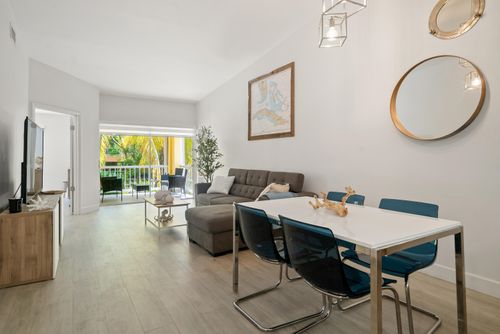 9871 Leeward Ave, Key Largo, FL, 33037-2374 | Card Image